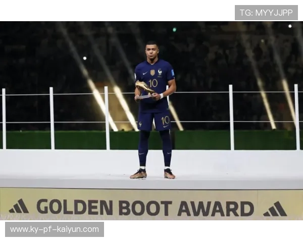 姆巴佩引领法国锋线冲刺世界杯，金靴奖在望